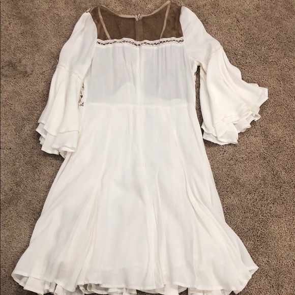 Flurry white dress with brown lace - Picture 6 of 7
